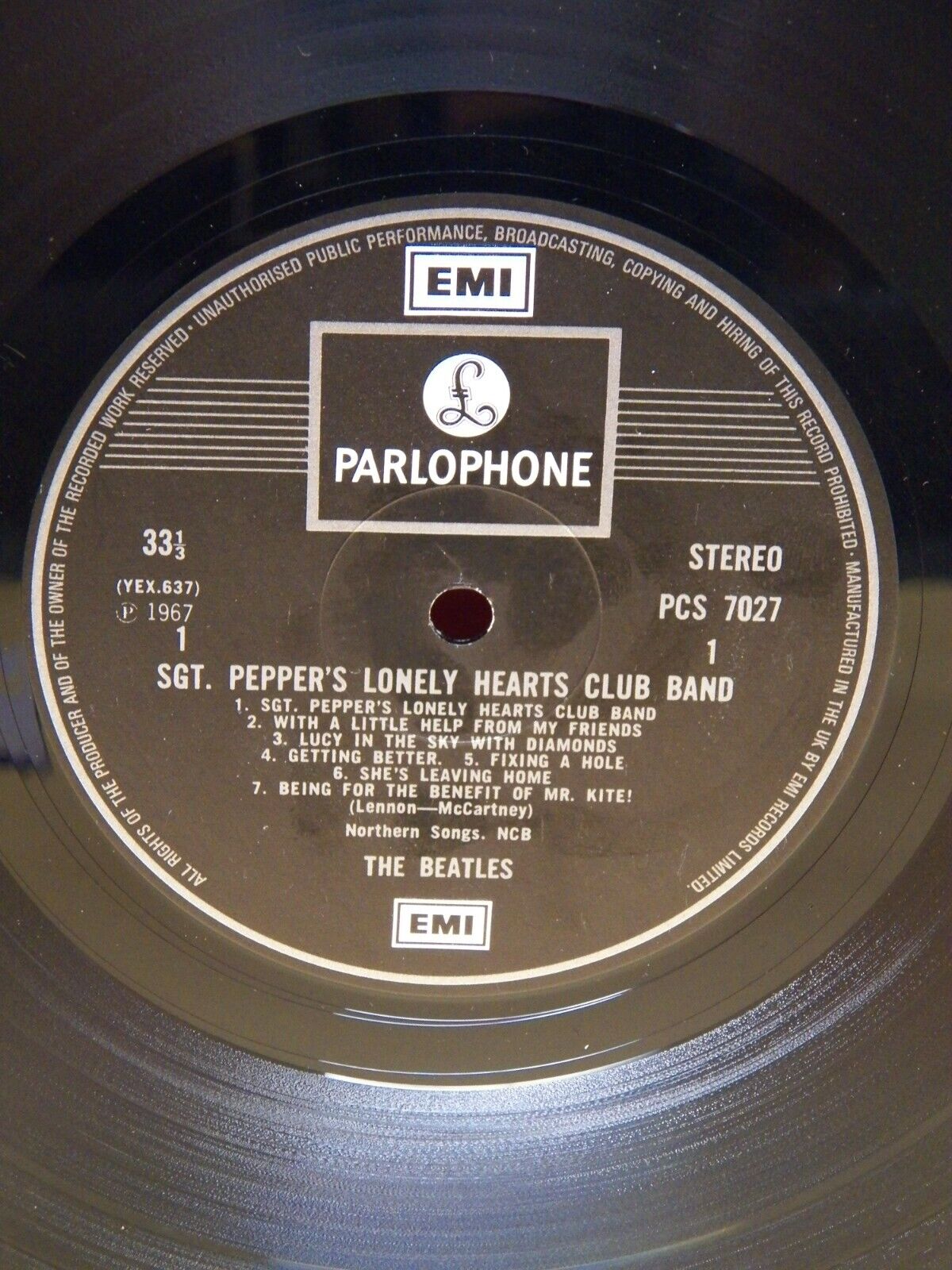 12" LP EX Beatles Sgt Peppers Lonely Hearts Club Band 1982 Parlophone UK Reissue 12" LP EX Beatles Sgt Peppers Lonely Hearts Club Band 1982 Parlophone UK Reissue