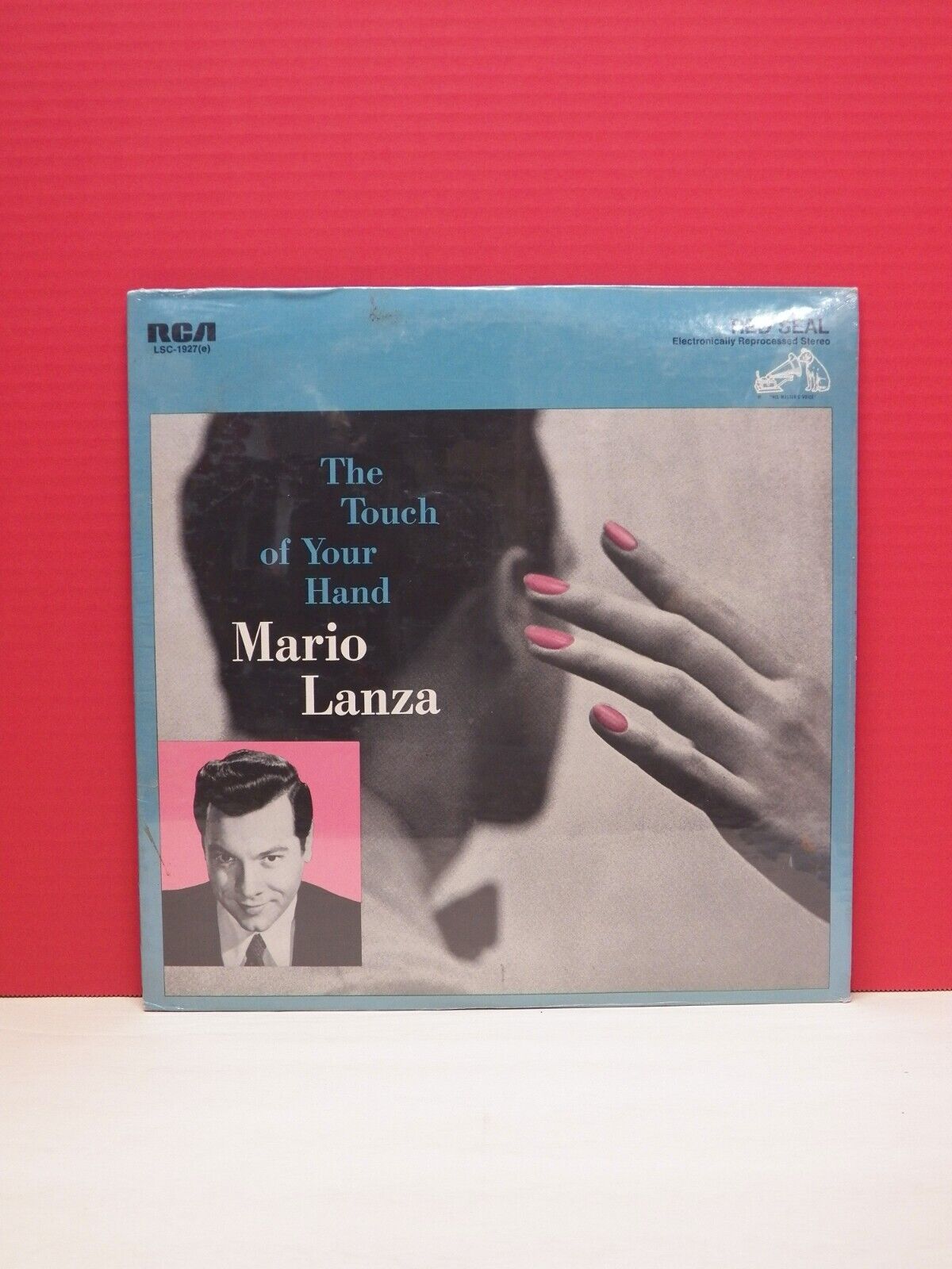 12" LP Mario Lanza The Touch Of Your Hand RCA Red Seal Reissue LSC-1927(e) 12" LP Mario Lanza The Touch Of Your Hand RCA Red Seal Reissue LSC-1927(e)