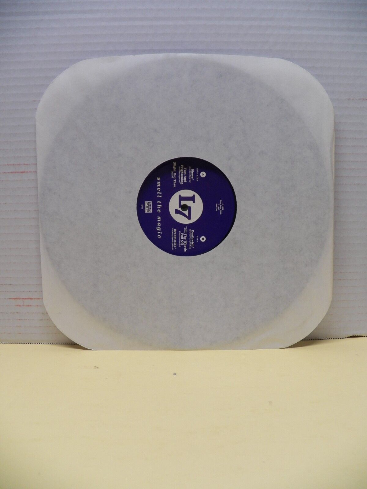 12" EP NM- L7 Smell The Magic 1990 Sub Pop SP79 12" EP NM- L7 Smell The Magic 1990 Sub Pop SP79