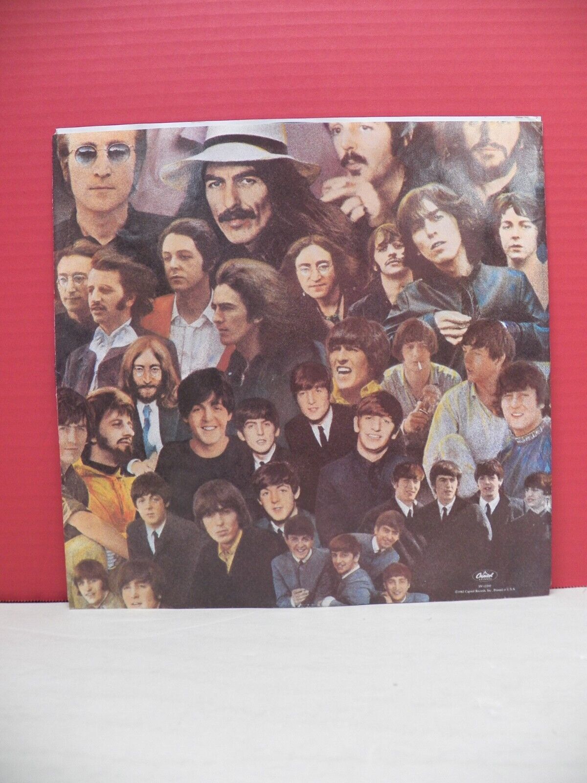 12" LP VG++/EX The Beatles 20 Greatest Hits 1982 Capitol Purple Label SV-12245 12" LP VG++/EX The Beatles 20 Greatest Hits 1982 Capitol Purple Label SV-12245