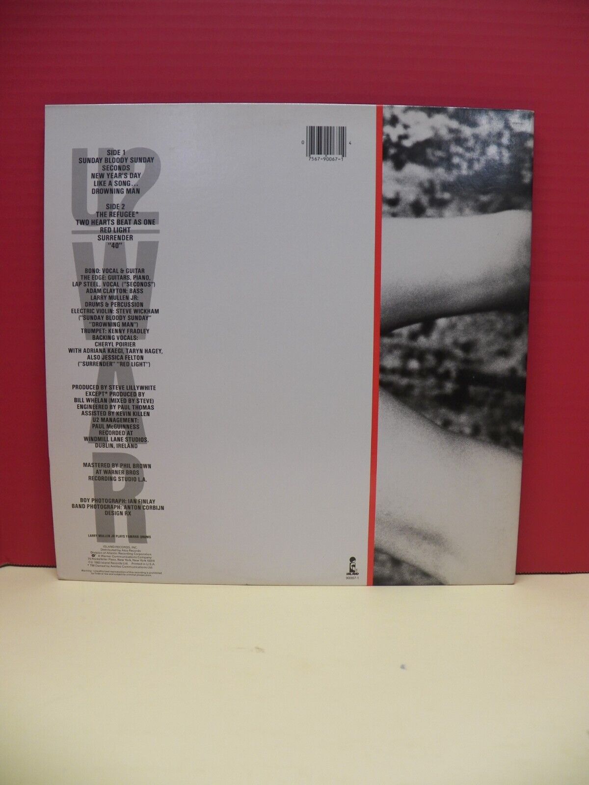 12" LP EX U2 War 1983 Island Records 7 90067-1 12" LP EX U2 War 1983 Island Records 7 90067-1
