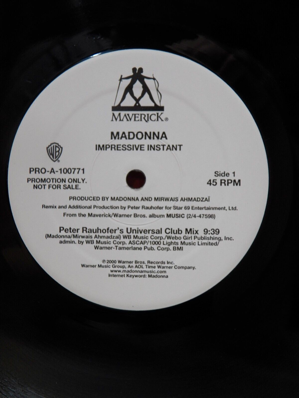 12" Single M- Madonna Impressive Instant 2001 Maverick 45RPM Promo PRO-a-100771 12" Single M- Madonna Impressive Instant 2001 Maverick 45RPM Promo PRO-a-100771