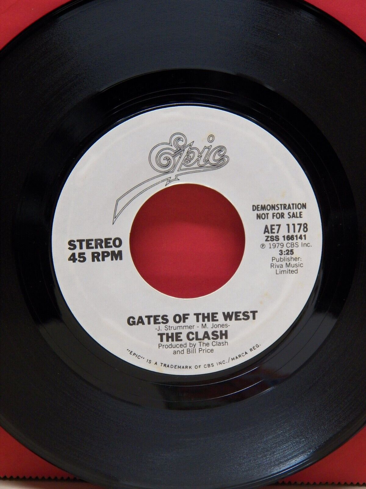 12" LP EX The Clash The Clash 1979 Epic w/ Promo 7" JE 36060 12" LP EX The Clash The Clash 1979 Epic w/ Promo 7" JE 36060