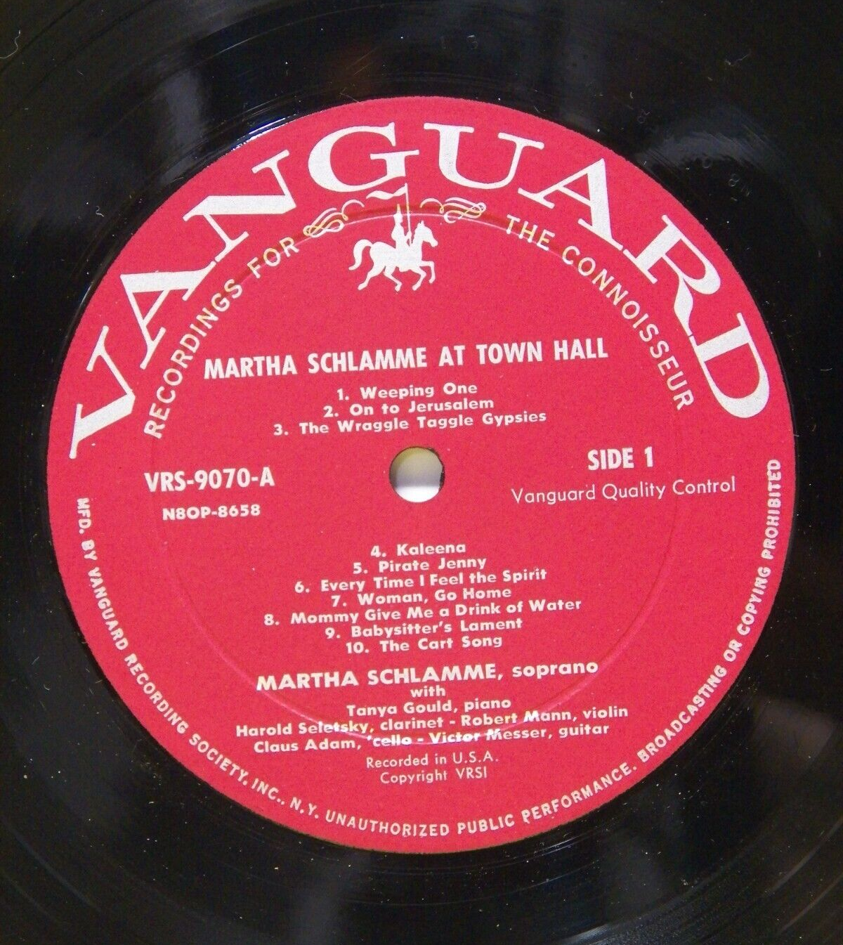 12" LP VG++ Martha Schlamme At Town Hall 1960 Vanguard Mono VRS 9070 12" LP VG++ Martha Schlamme At Town Hall 1960 Vanguard Mono VRS 9070