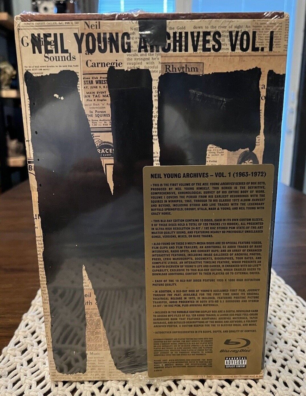Sealed Neil Young Archives VOL. 1 1963-1972 Blu Ray Edition 10 Disc Sealed Neil Young Archives VOL. 1 1963-1972 Blu Ray Edition 10 Disc