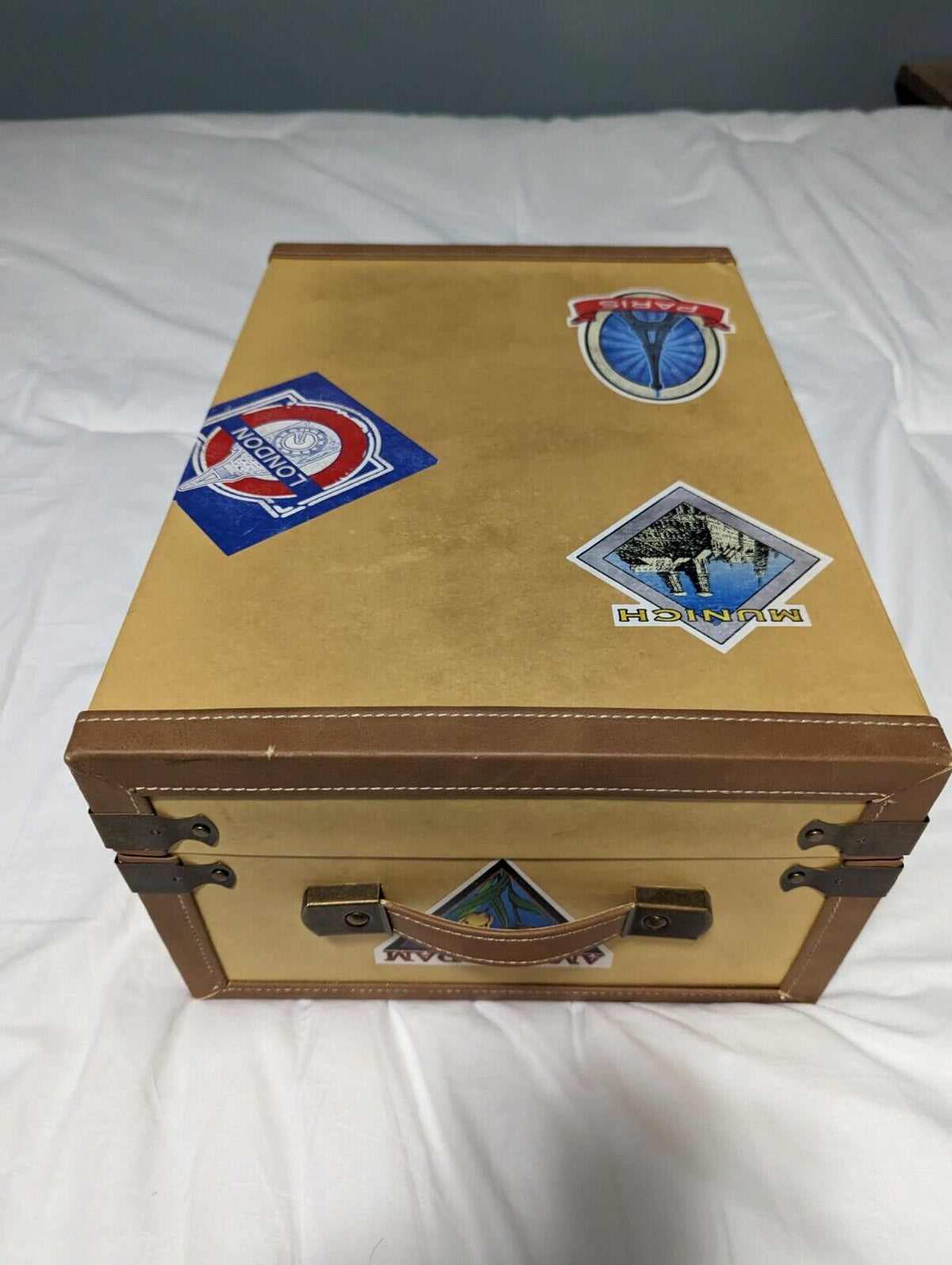 Grateful Dead Europe '72 Complete Recordings CD Box Set Steamer Trunk Suitcase Grateful Dead Europe '72 Complete Recordings CD Box Set Steamer Trunk Suitcase