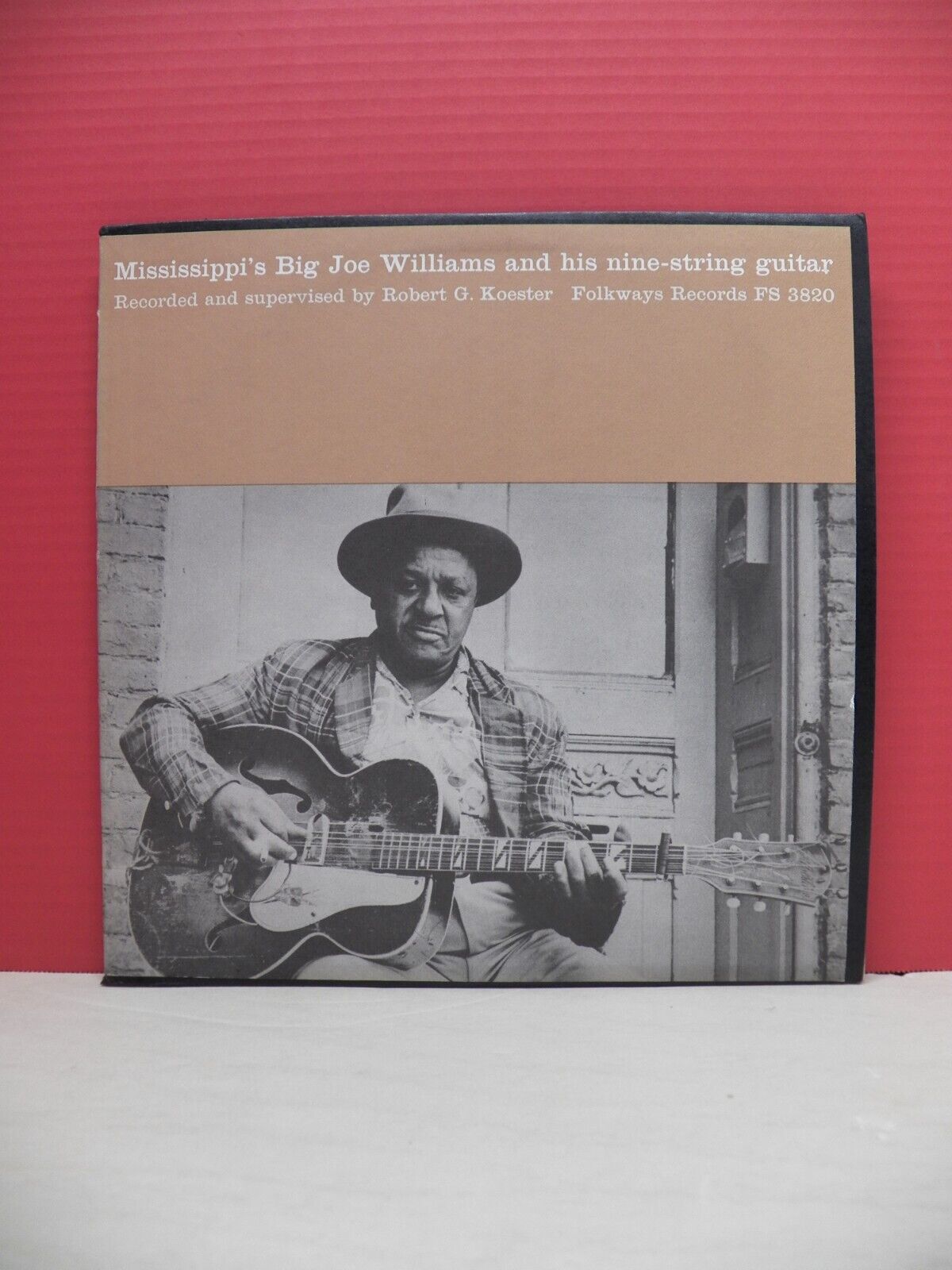 12" LP EX Mississippi's Big Joe Williams And His Nine-String Guitar Folkways 12" LP EX Mississippi's Big Joe Williams And His Nine-String Guitar Folkways