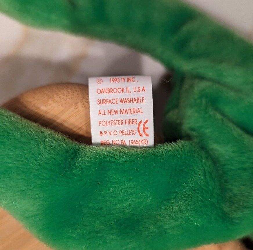 Rare Retired Ty Beanie Baby Legs the Frog Style 4020 1993 PVC Pellets w. Errors Rare Retired Ty Beanie Baby Legs the Frog Style 4020 1993 PVC Pellets w. Errors