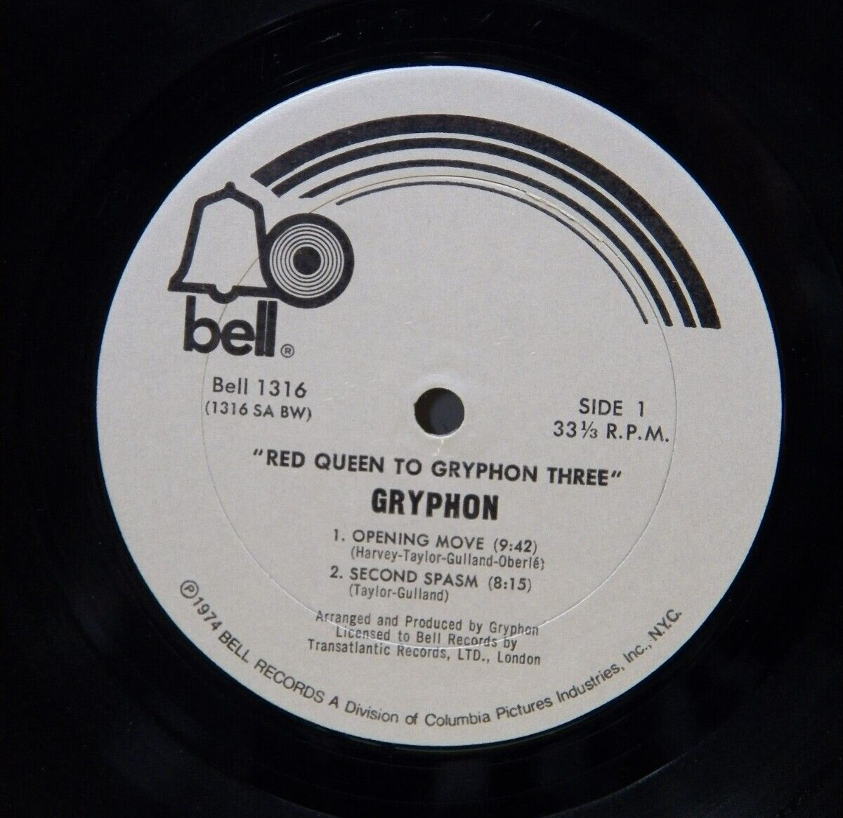 12" LP EX Gryphon Red Queen To Gryphon Three 1974 Bell Records BELL 1316 12" LP EX Gryphon Red Queen To Gryphon Three 1974 Bell Records BELL 1316