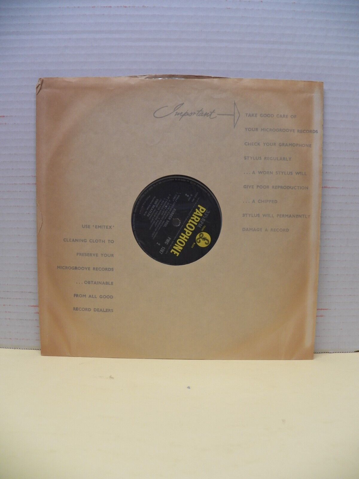 12" LP VG+ The Beatles Rubber Soul 1965 UK Import Mono 2nd Press Roman Font 12" LP VG+ The Beatles Rubber Soul 1965 UK Import Mono 2nd Press Roman Font
