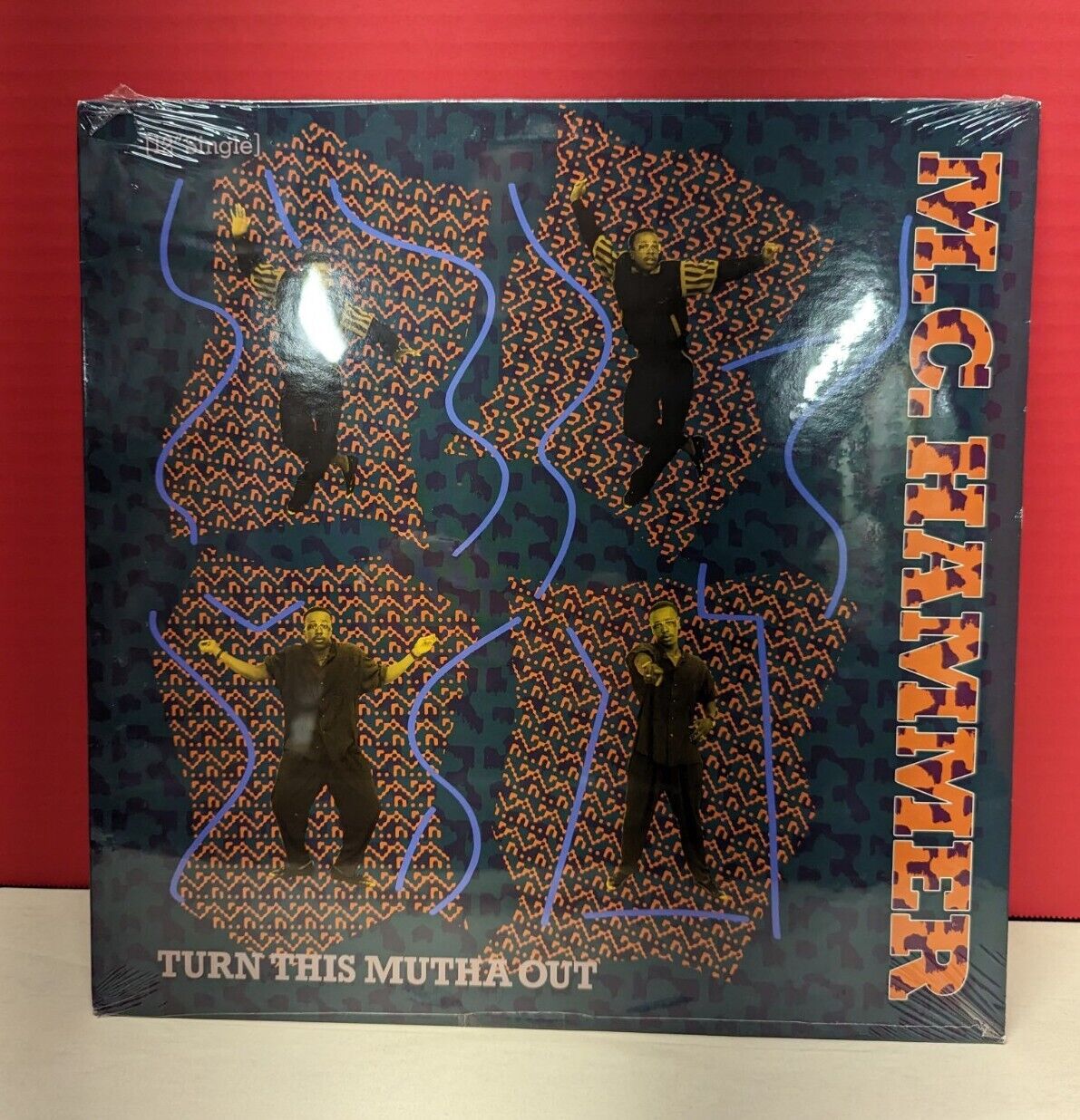 Sealed 12" Single M.C. Hammer Turn This Mutha Out/Ring 'Em 1988 Capitol V-15437 Sealed 12" Single M.C. Hammer Turn This Mutha Out/Ring 'Em 1988 Capitol V-15437