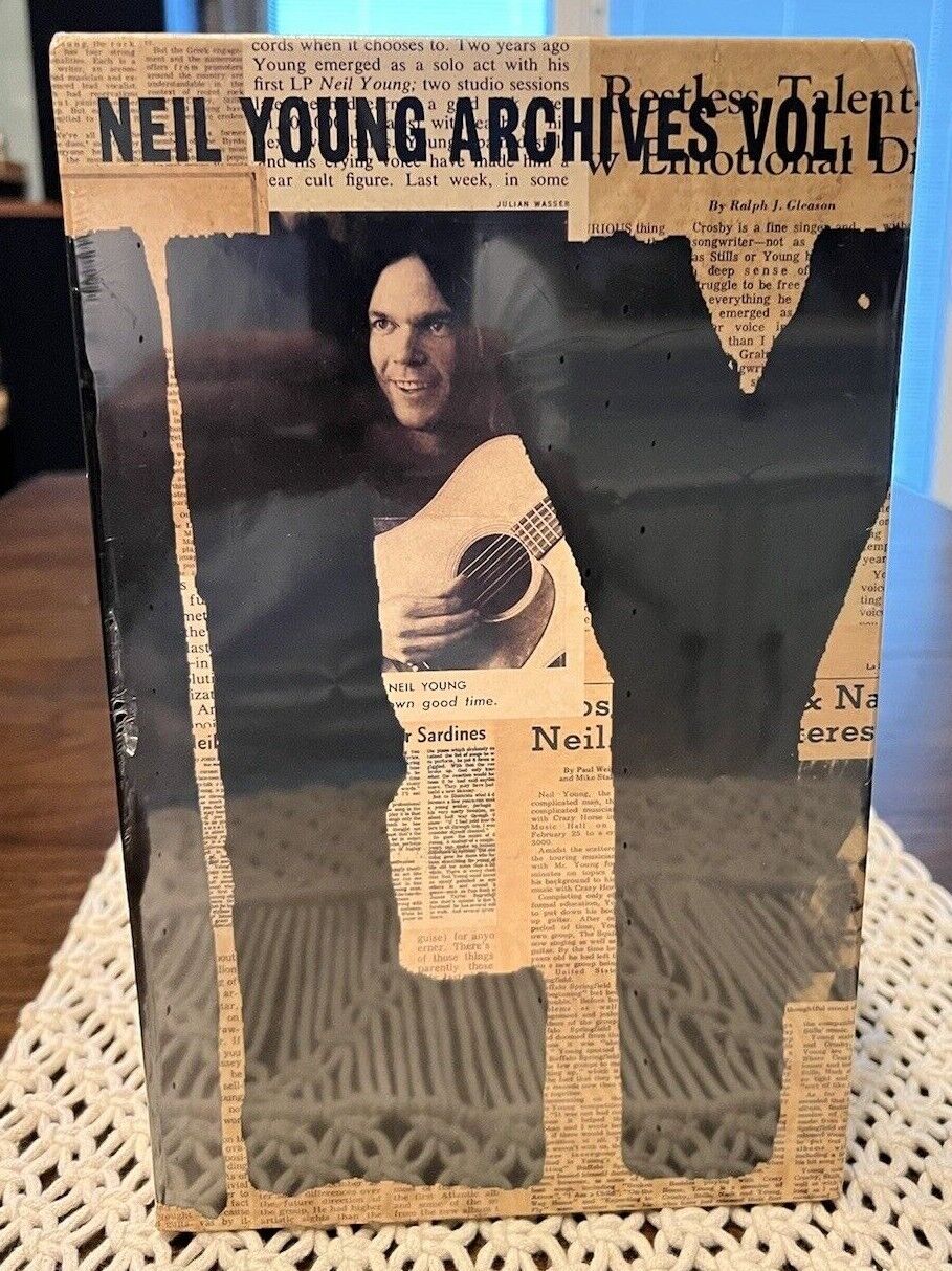 Sealed Neil Young Archives VOL. 1 1963-1972 Blu Ray Edition 10 Disc Sealed Neil Young Archives VOL. 1 1963-1972 Blu Ray Edition 10 Disc