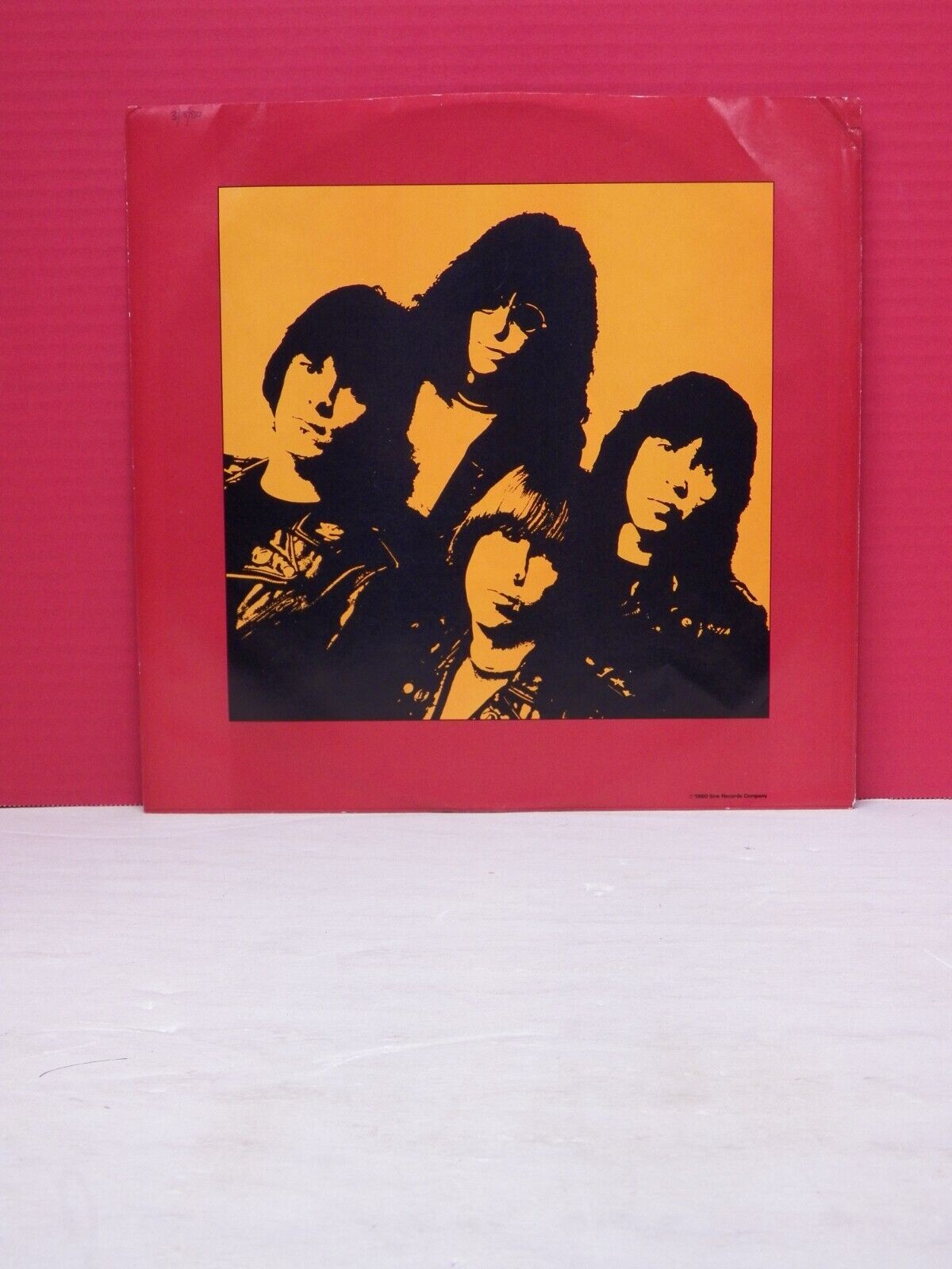 12" LP VG++/EX Ramones End Of The Century 1980 Sire Records SRK 6077 12" LP VG++/EX Ramones End Of The Century 1980 Sire Records SRK 6077