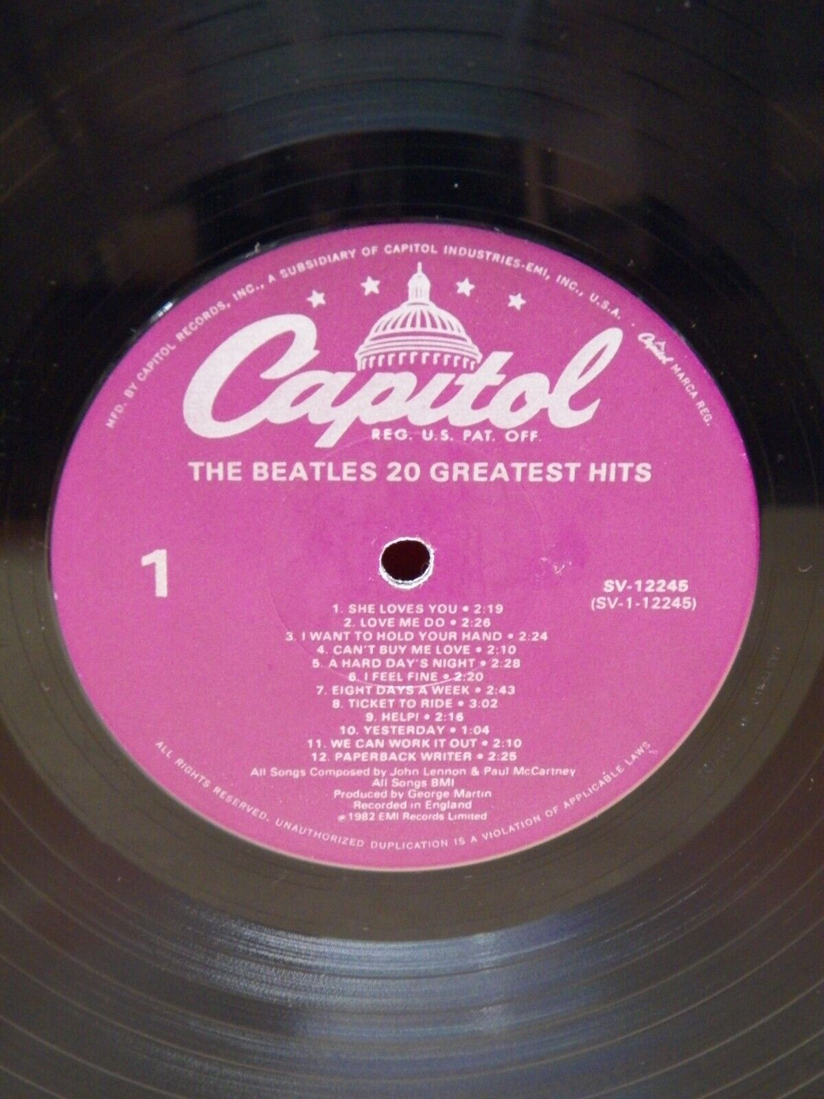 12" LP VG++/EX The Beatles 20 Greatest Hits 1982 Capitol Purple Label SV-12245 12" LP VG++/EX The Beatles 20 Greatest Hits 1982 Capitol Purple Label SV-12245