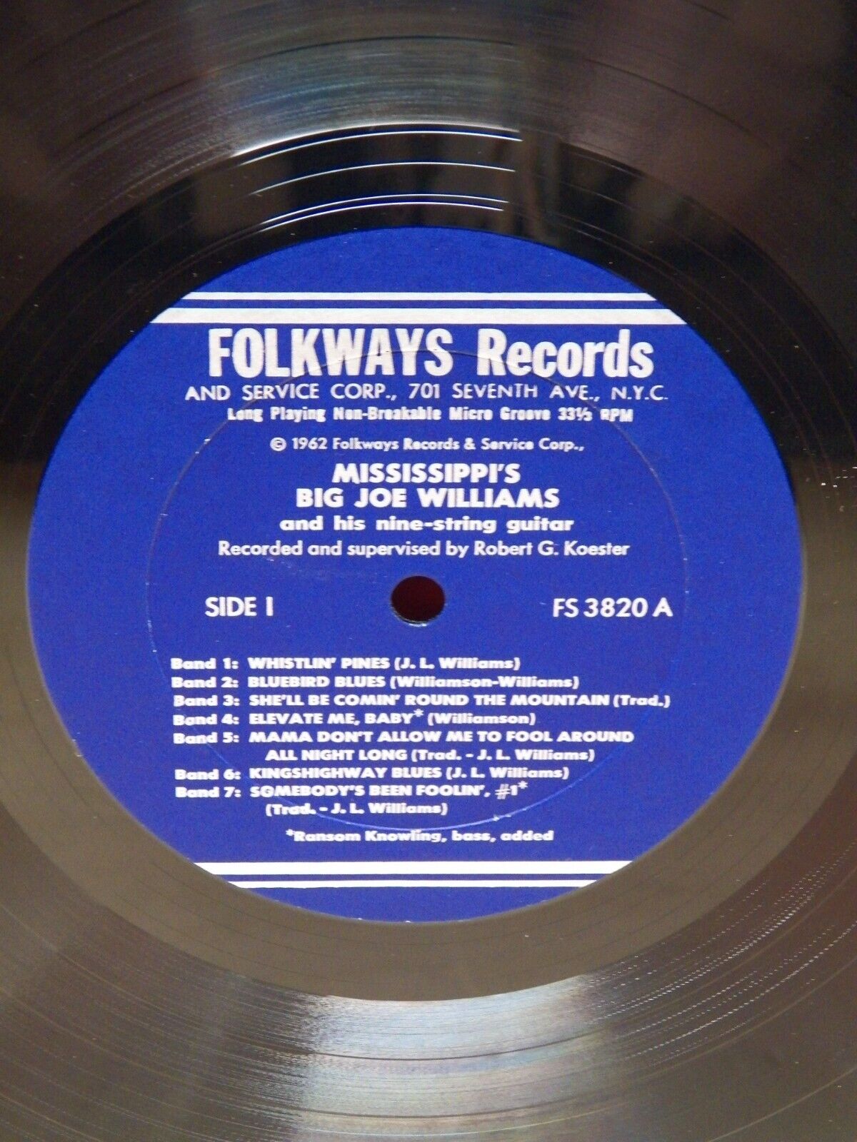 12" LP EX Mississippi's Big Joe Williams And His Nine-String Guitar Folkways 12" LP EX Mississippi's Big Joe Williams And His Nine-String Guitar Folkways