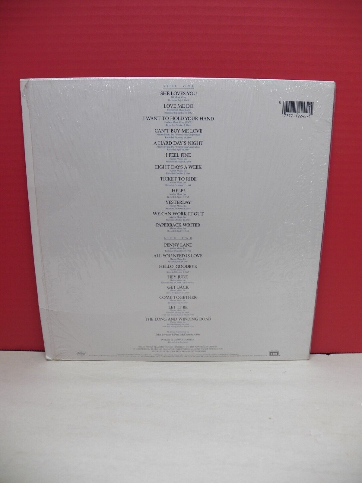 12" LP VG++/EX The Beatles 20 Greatest Hits 1982 Capitol Purple Label SV-12245 12" LP VG++/EX The Beatles 20 Greatest Hits 1982 Capitol Purple Label SV-12245