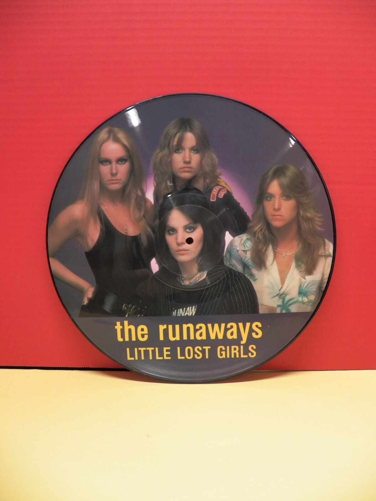 12" Picture Disc EX The Runaways Little Lost Girls 1981 Rhino RNDF 250 12" Picture Disc EX The Runaways Little Lost Girls 1981 Rhino RNDF 250