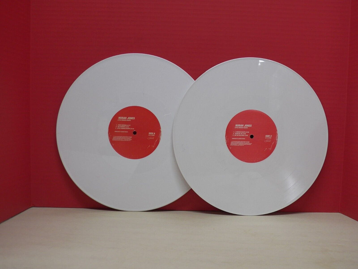 12" 2xLP EX Norah Jones ...Little Broken Hearts 2012 Blue Note White Vinyl 180G 12" 2xLP EX Norah Jones ...Little Broken Hearts 2012 Blue Note White Vinyl 180G