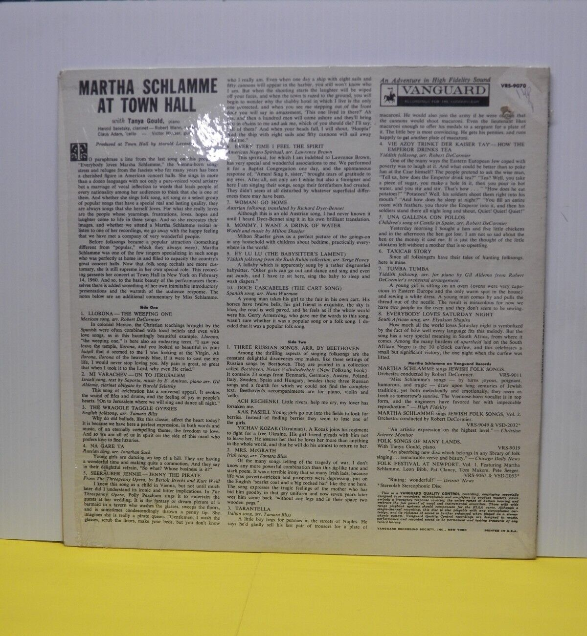 12" LP VG++ Martha Schlamme At Town Hall 1960 Vanguard Mono VRS 9070 12" LP VG++ Martha Schlamme At Town Hall 1960 Vanguard Mono VRS 9070