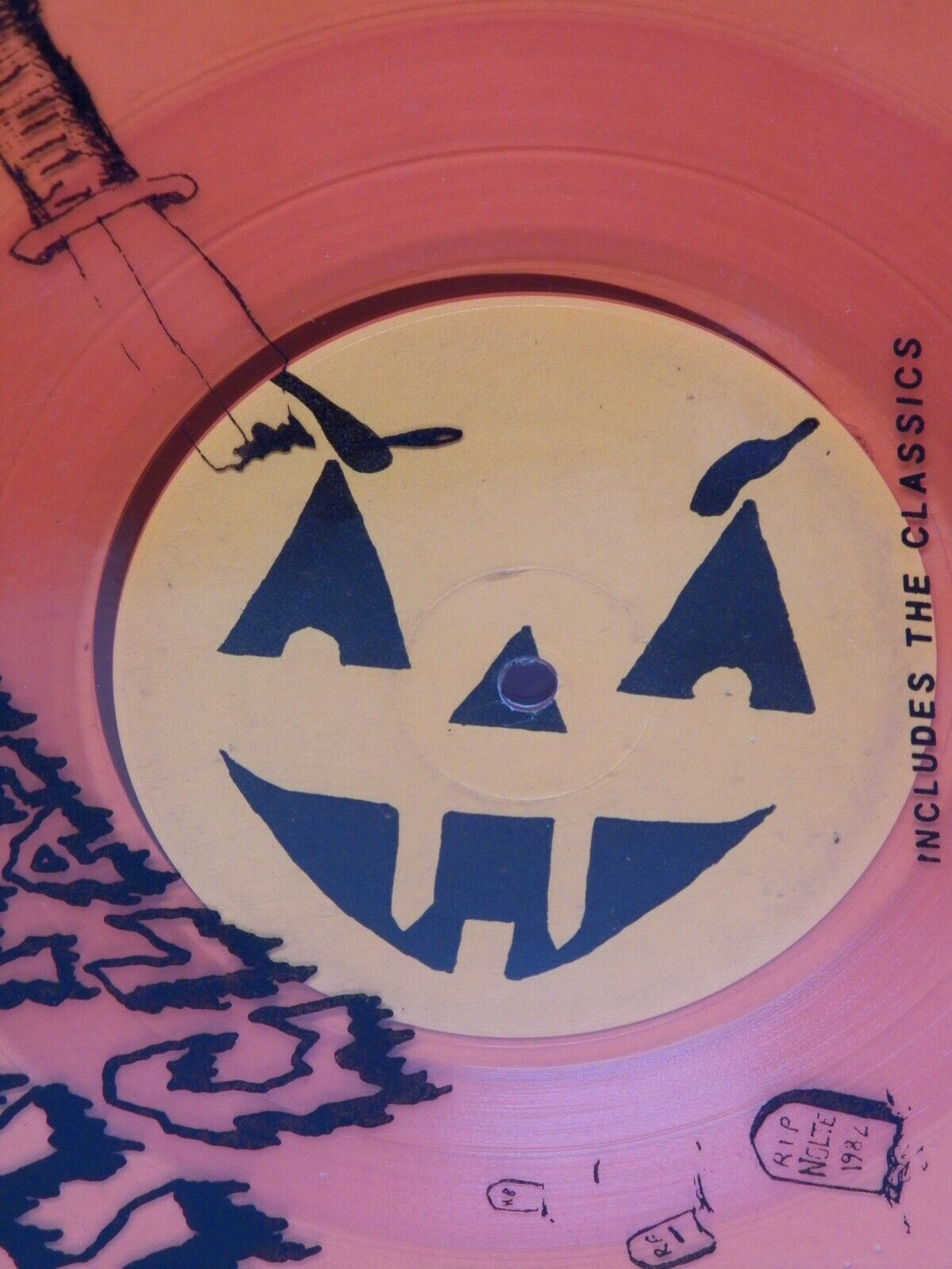 7" EP VG++/EX Horror Rock Classics 1983 Rhino Orange Pumpkin-Shaped RNDF 281 7" EP VG++/EX Horror Rock Classics 1983 Rhino Orange Pumpkin-Shaped RNDF 281