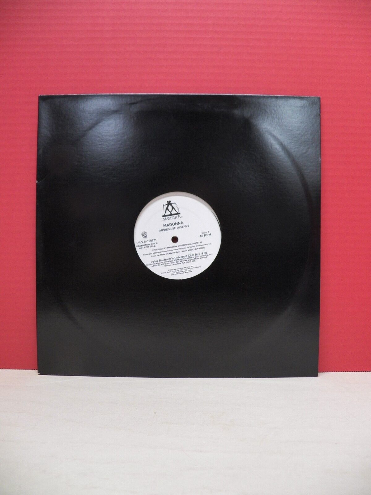 12" Single M- Madonna Impressive Instant 2001 Maverick 45RPM Promo PRO-a-100771 12" Single M- Madonna Impressive Instant 2001 Maverick 45RPM Promo PRO-a-100771