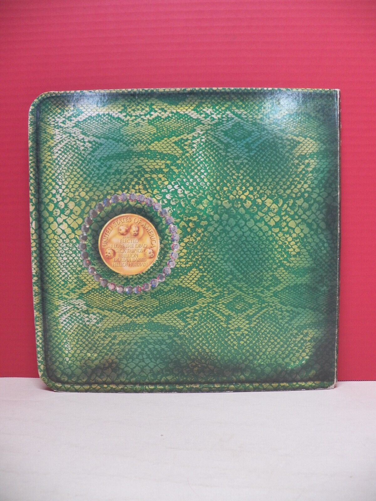 12" LP EX Alice Cooper Billion Dollar Babies 1973 Warner Bros. BS 2685 12" LP EX Alice Cooper Billion Dollar Babies 1973 Warner Bros. BS 2685