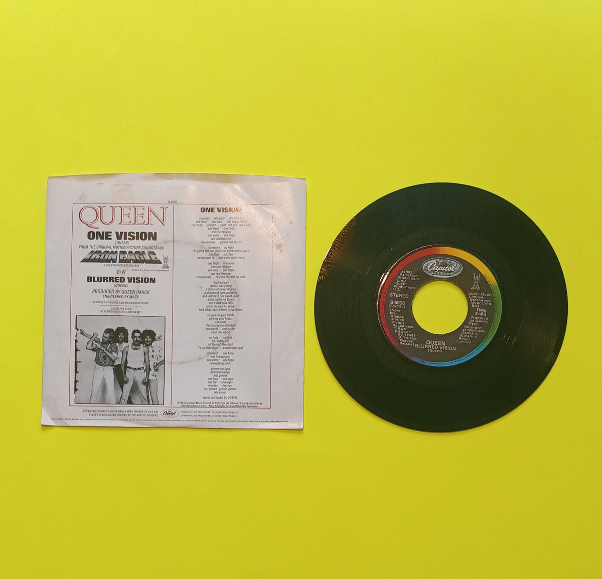 Queen - One Vision / Blurred Vision 7" - 1985 - B-5530 Used - EX - Vinyl Queen - One Vision / Blurred Vision 7" - 1985 - B-5530 Used - EX - Vinyl