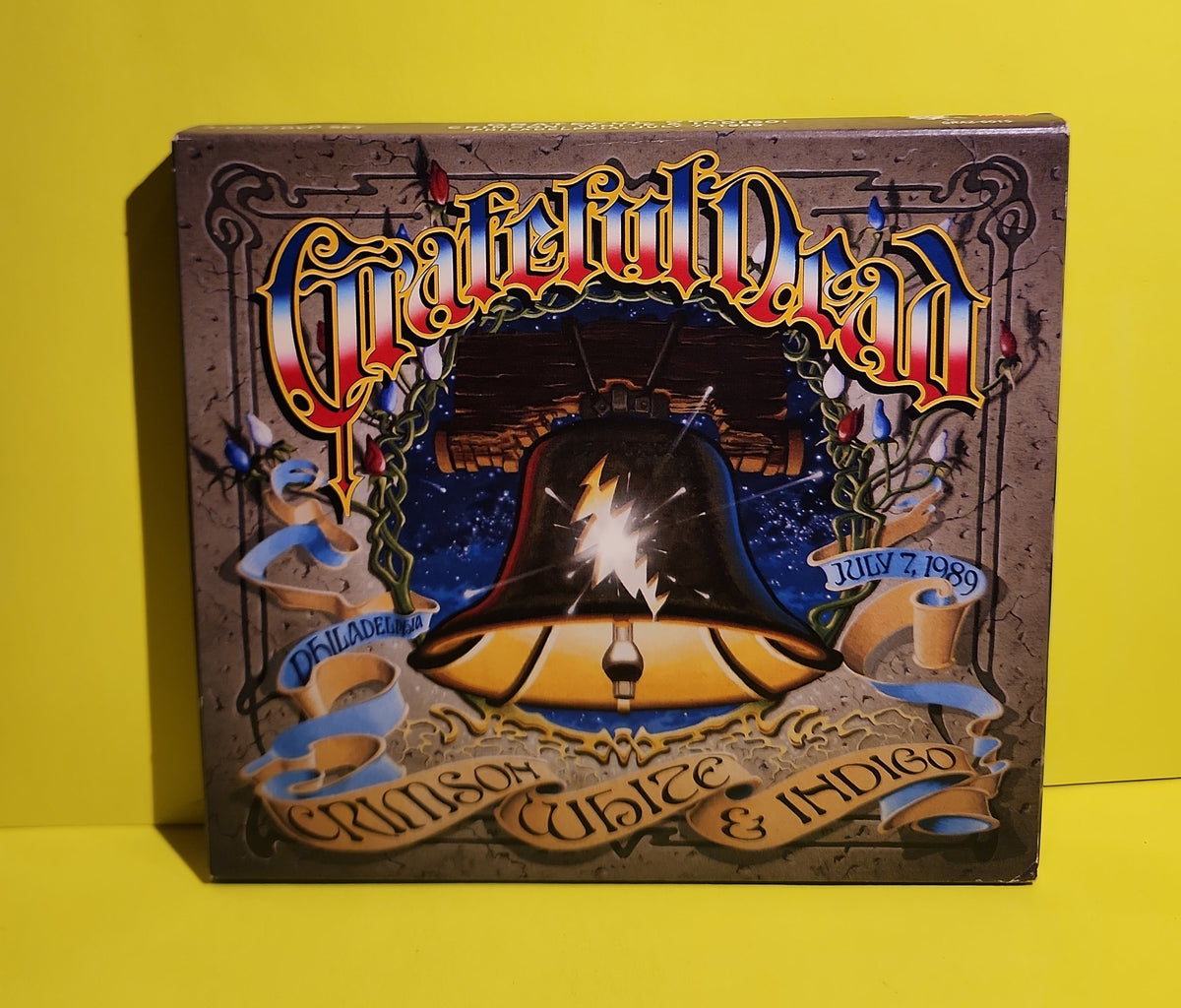 Grateful Dead - 3 CD Set Crimson, White & Indigo: Philadelphia, July 7, 1989 - 2010 - 8122-79807-4 Used - EX - CDs Grateful Dead - 3 CD Set Crimson, White & Indigo: Philadelphia, July 7, 1989 - 2010 - 8122-79807-4 Used - EX - CDs