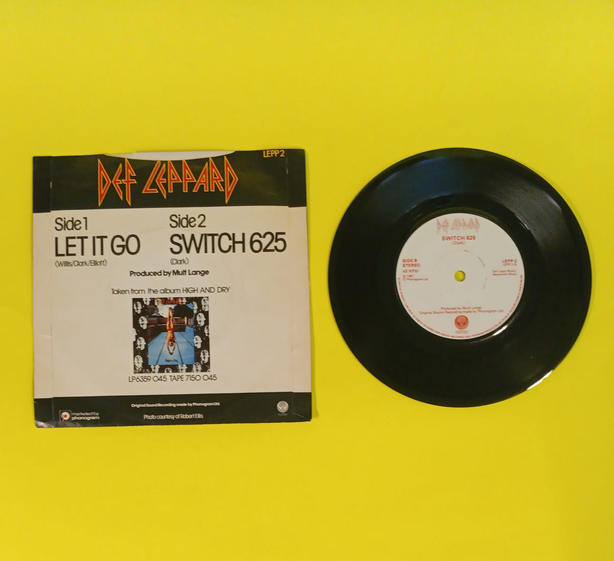Def Leppard - Let It Go / Switch 625 (UK 7") - 1981 - LEPP 2 Used - EX - Vinyl Def Leppard - Let It Go / Switch 625 (UK 7") - 1981 - LEPP 2 Used - EX - Vinyl