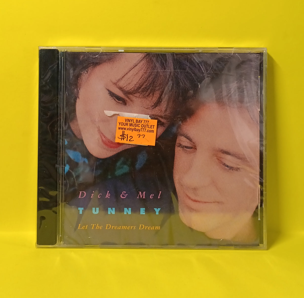 Dick & Mel Tunney - Let The Dreamers Dream - 1991 - 9 26827-2 New - Sealed - CDs Dick & Mel Tunney - Let The Dreamers Dream - 1991 - 9 26827-2 New - Sealed - CDs