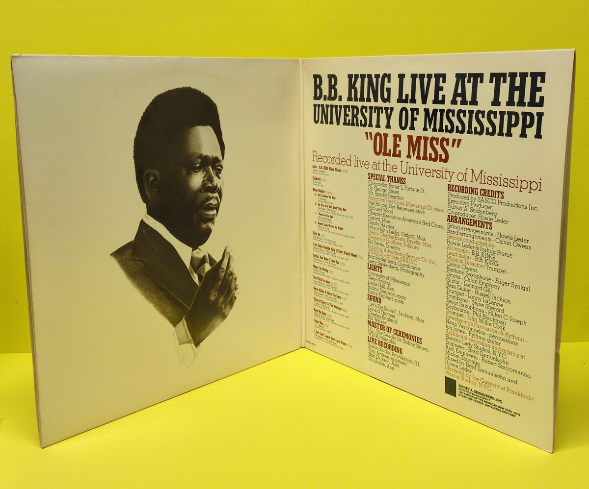 B.B. King - B.B. King "Now Appearing" At Ole Miss - 1980 - MCA2-8016 Used - VG+ - Vinyl - Promo - 2xLP B.B. King - B.B. King "Now Appearing" At Ole Miss - 1980 - MCA2-8016 Used - VG+ - Vinyl - Promo - 2xLP
