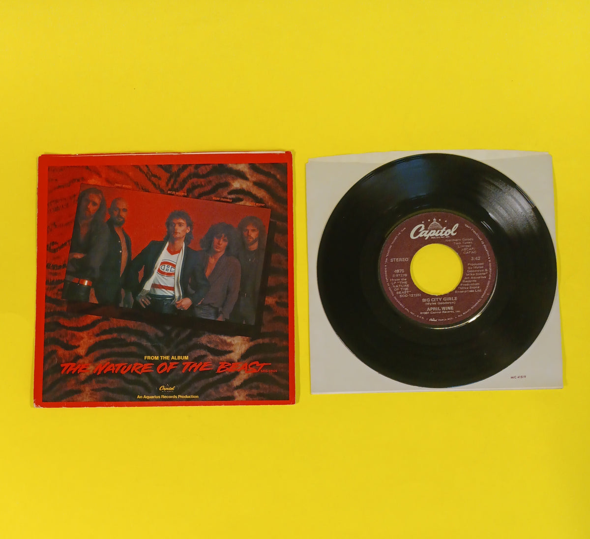 April Wine - Just Between You and Me (Poster Sleeve 7") - 1981 - 4975 Used - EX - Vinyl April Wine - Just Between You and Me (Poster Sleeve 7") - 1981 - 4975 Used - EX - Vinyl