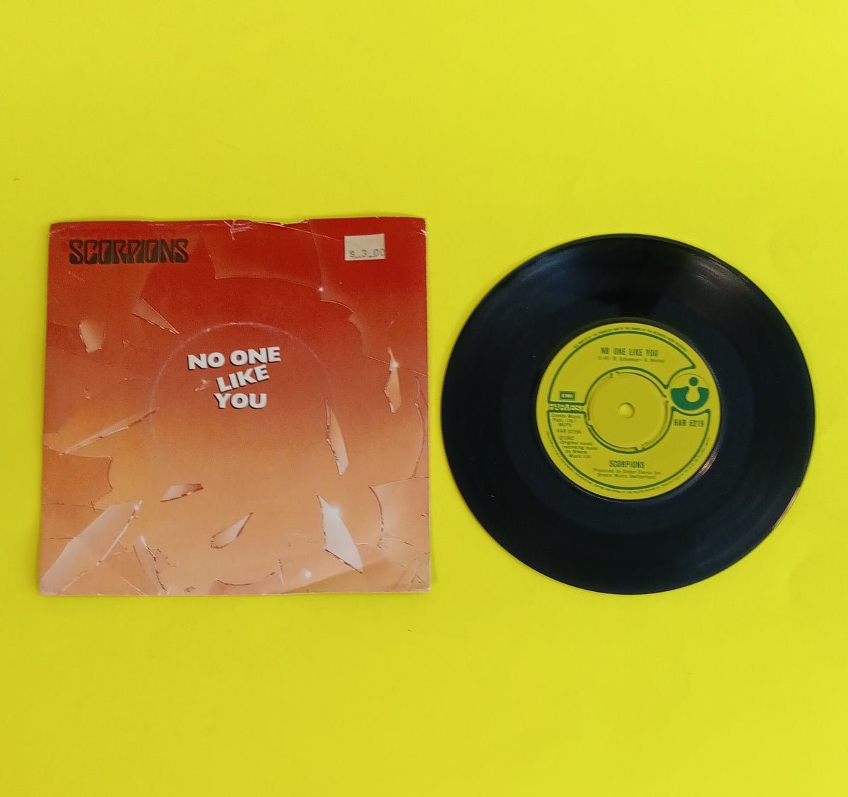Scorpions - No One Like You / Come On (UK 7") - 1982 - HAR 5219 Used - VG++ - Vinyl Scorpions - No One Like You / Come On (UK 7") - 1982 - HAR 5219 Used - VG++ - Vinyl