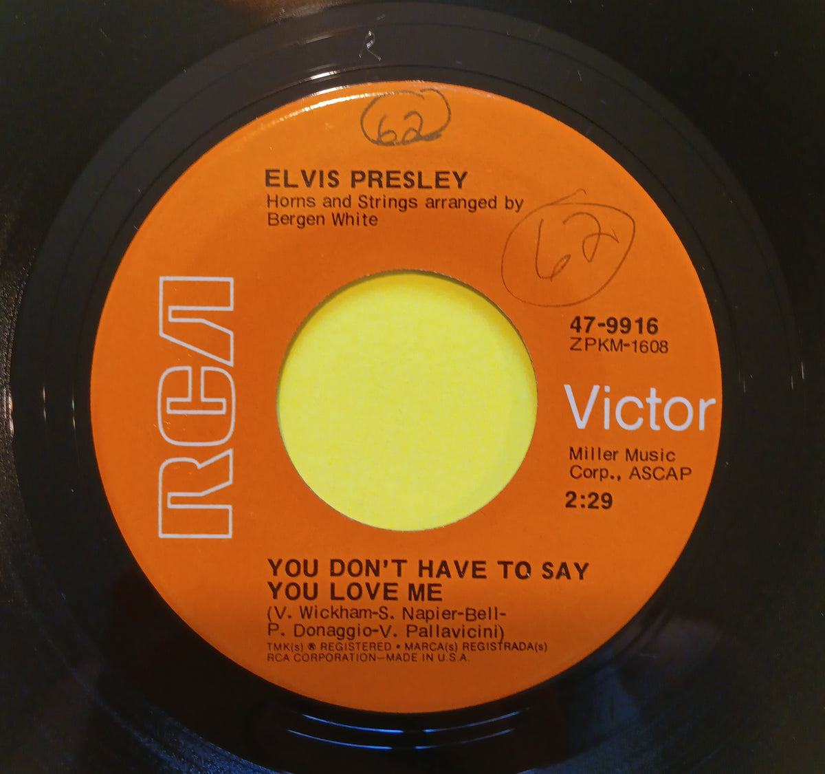 Elvis Presley - You Don't Have To Say You Love Me 7" - 1970 - 47-9916 Used - VG++ - Vinyl Elvis Presley - You Don't Have To Say You Love Me 7" - 1970 - 47-9916 Used - VG++ - Vinyl