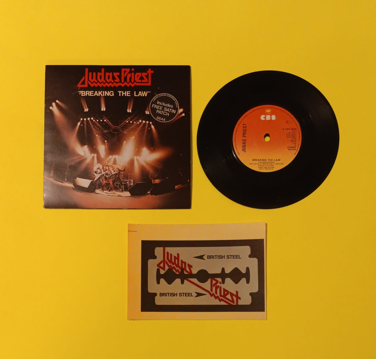 Judas Priest - Breaking The Law / Metal Gods - 1980 - CBS 8644 Used - VG++ - 7" Vinyl with Patch Judas Priest - Breaking The Law / Metal Gods - 1980 - CBS 8644 Used - VG++ - 7" Vinyl with Patch