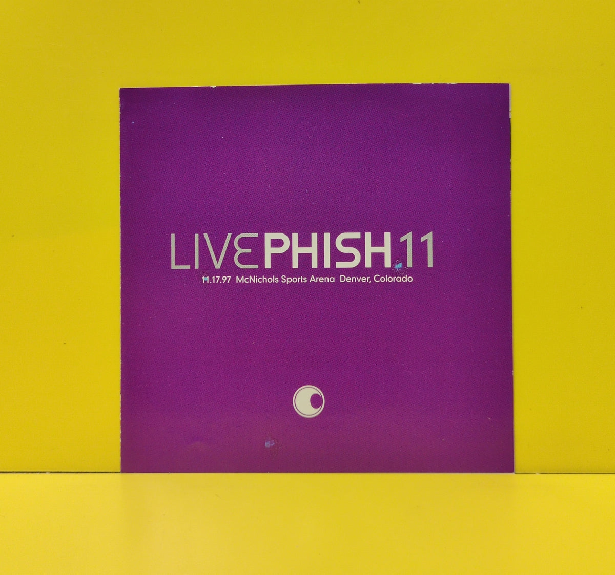 Phish - LivePhish 11 (11.17.97 McNichols Sports Arena, Denver, Colorado) - 2002 - 62755-2 Used - VG++ - 3xCD Set Phish - LivePhish 11 (11.17.97 McNichols Sports Arena, Denver, Colorado) - 2002 - 62755-2 Used - VG++ - 3xCD Set