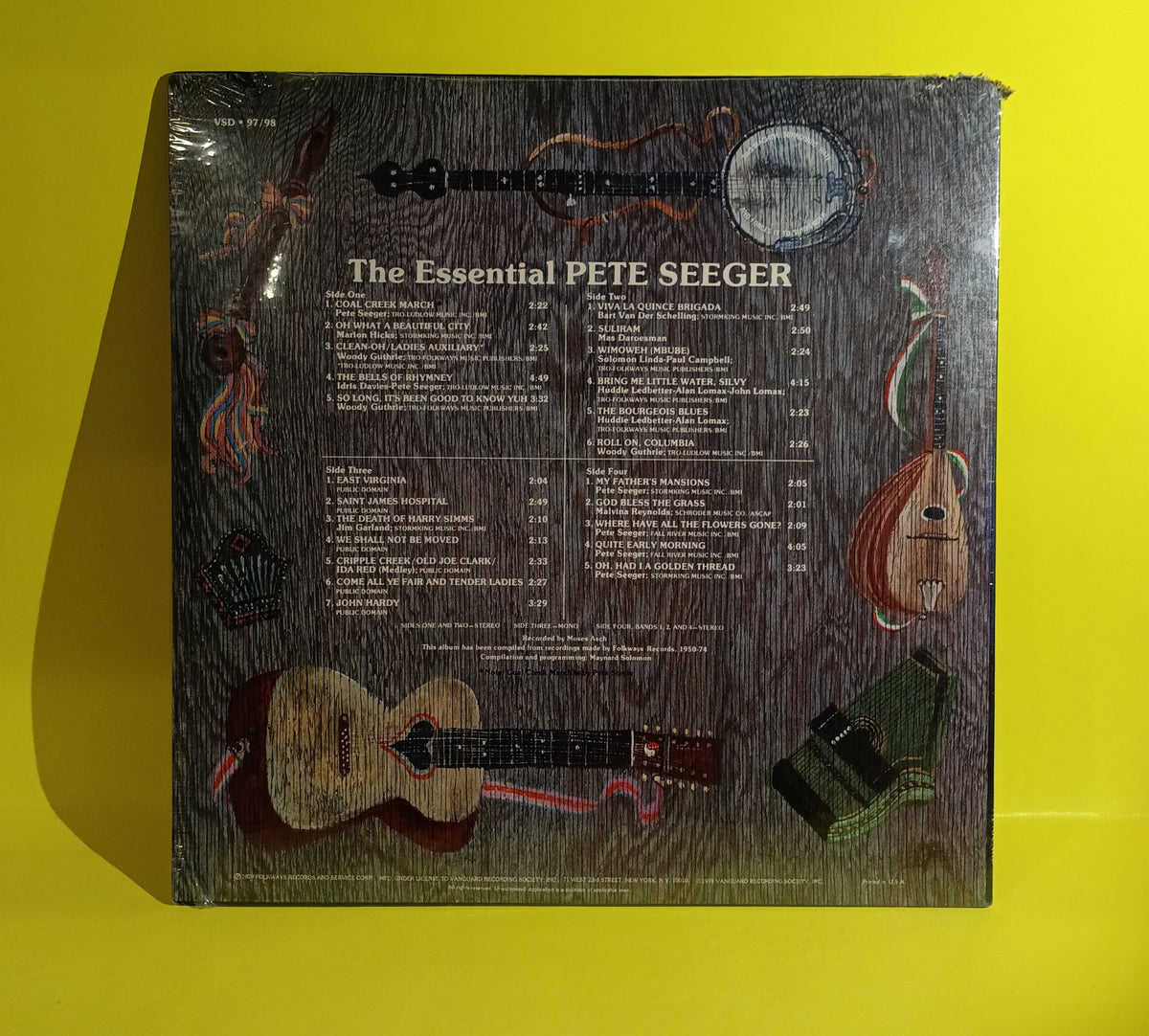 Pete Seeger - The Essential Pete Seeger - 1978 - VSD 97/98 New - Sealed - Vinyl Pete Seeger - The Essential Pete Seeger - 1978 - VSD 97/98 New - Sealed - Vinyl