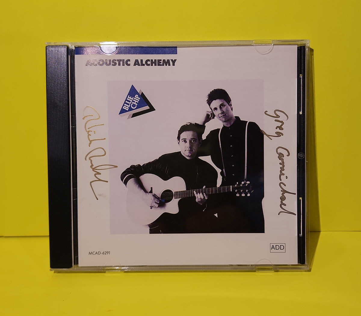 Acoustic Alchemy - Blue Chip / Autographed - 1989 - MCAD 6291 Used - EX - CDs Acoustic Alchemy - Blue Chip / Autographed - 1989 - MCAD 6291 Used - EX - CDs