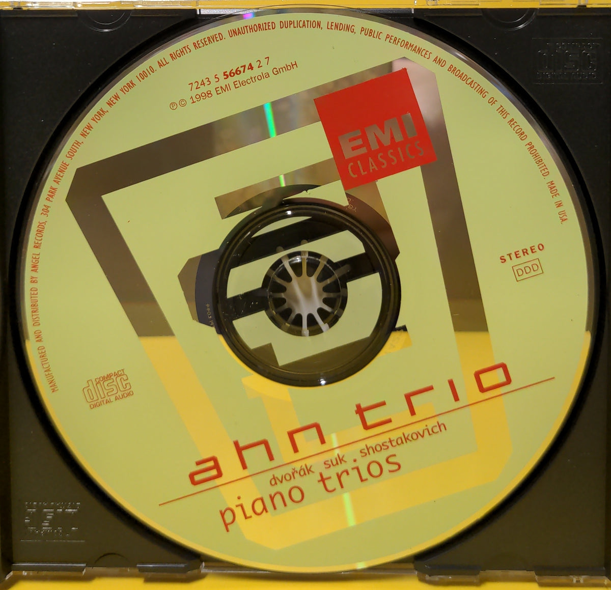 Ahn Trio / Dvořák / Suk / Shostakovich - Piano Trios - 1998 - 7243 5 56674 2 7 Used - NM - CDs Ahn Trio / Dvořák / Suk / Shostakovich - Piano Trios - 1998 - 7243 5 56674 2 7 Used - NM - CDs