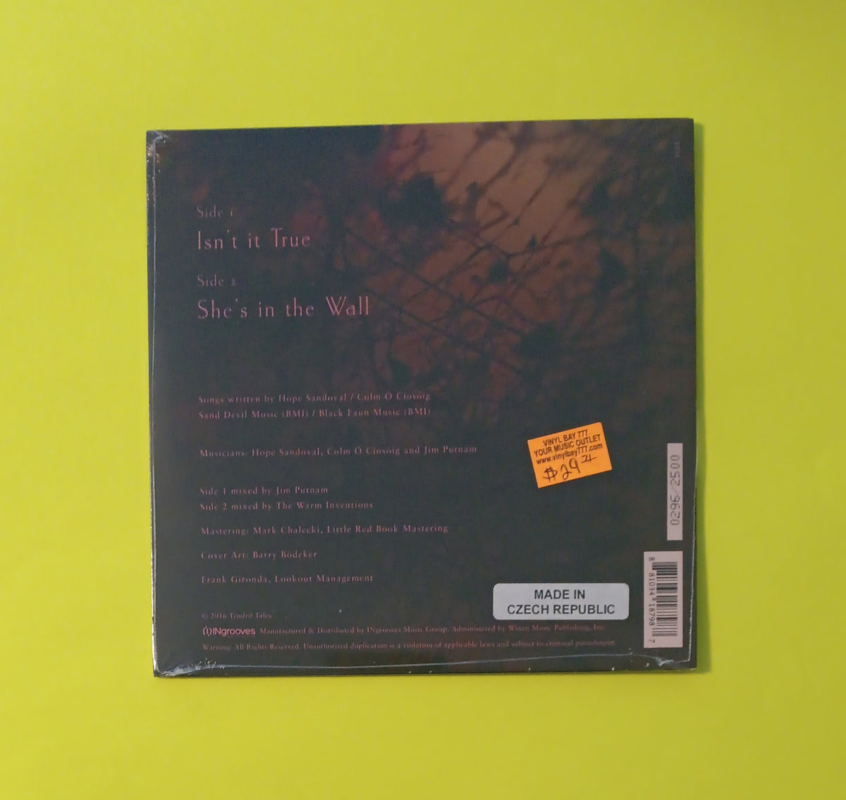 Hope Sandoval And The Warm Inventions - Isn't It True / She's in the Wall - 2016 - TT01 New - Sealed - 7" RSD Vinyl Hope Sandoval And The Warm Inventions - Isn't It True / She's in the Wall - 2016 - TT01 New - Sealed - 7" RSD Vinyl