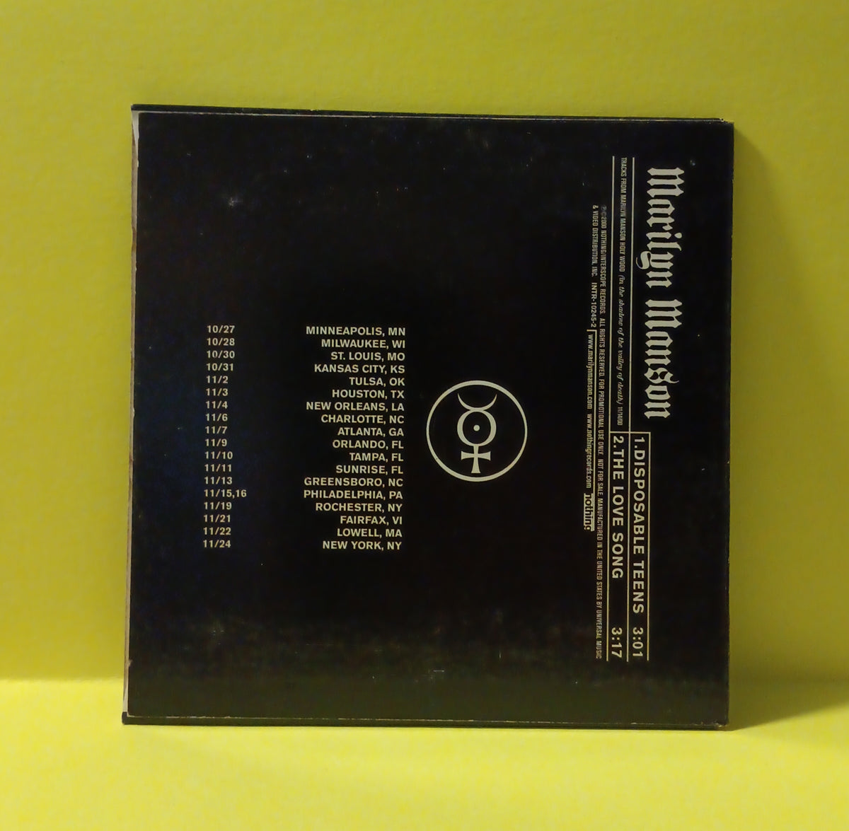 Marilyn Manson - Disposable Teens / The Love Song - 2000 - INTR-10245-2 Used - EX - CDs Marilyn Manson - Disposable Teens / The Love Song - 2000 - INTR-10245-2 Used - EX - CDs