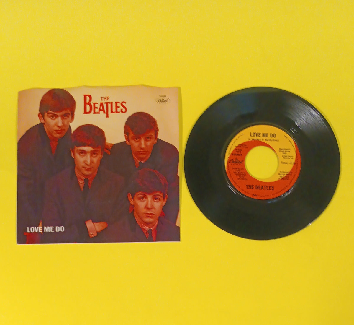 The Beatles - Love Me Do / P S. I Love You 7" - 1982 - B-5189 Used - VG++ - Vinyl The Beatles - Love Me Do / P S. I Love You 7" - 1982 - B-5189 Used - VG++ - Vinyl