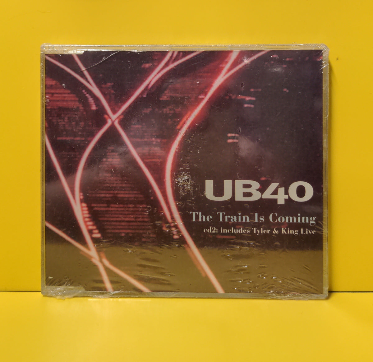 UB40 - The Train Is Coming - 1999 - 7243 8 95789 2 7 New - Sealed - CDs UB40 - The Train Is Coming - 1999 - 7243 8 95789 2 7 New - Sealed - CDs