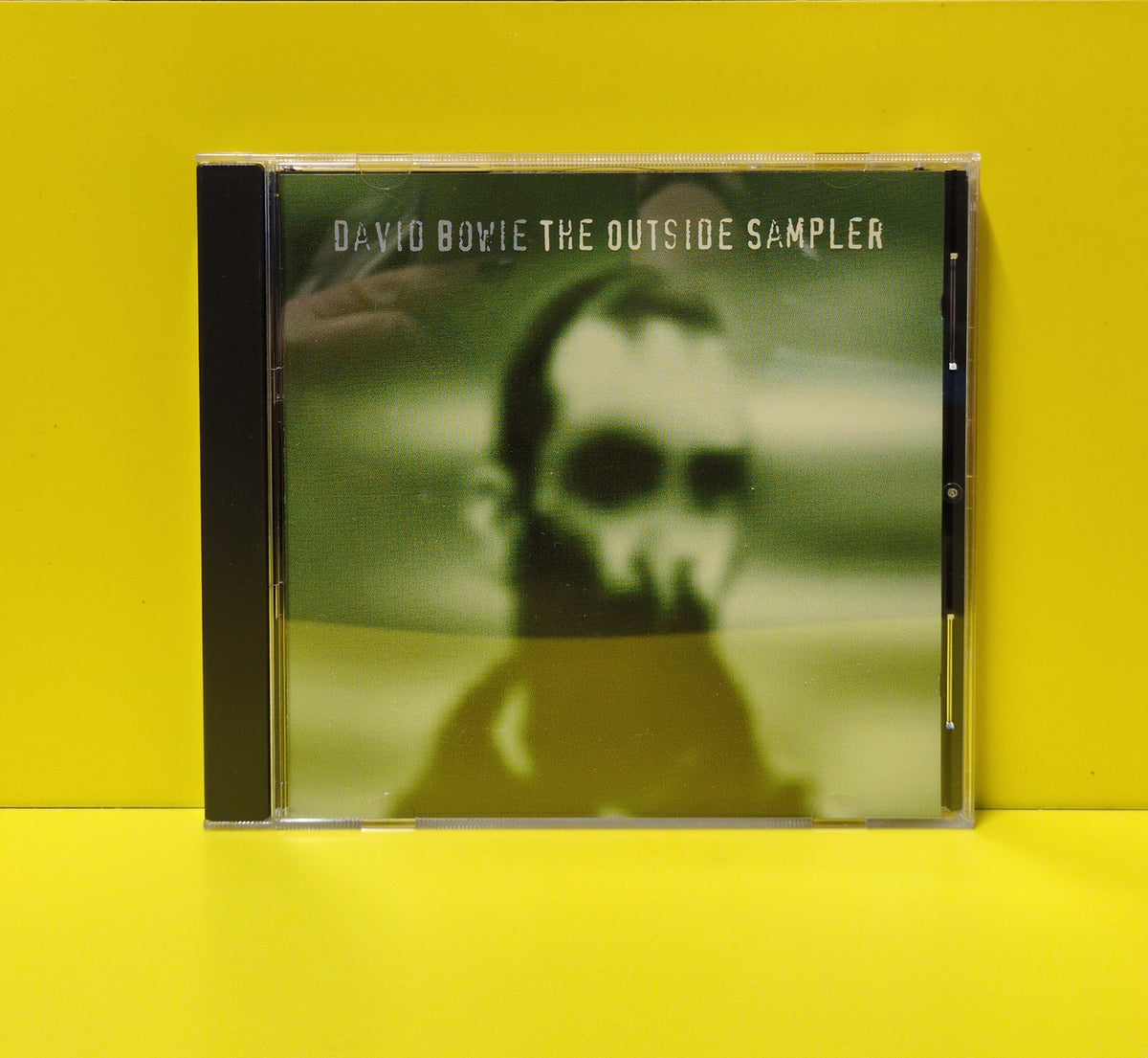 David Bowie - The Outside Sampler - 1995 - DPRO-11008 Used - EX - CDs - Promo David Bowie - The Outside Sampler - 1995 - DPRO-11008 Used - EX - CDs - Promo