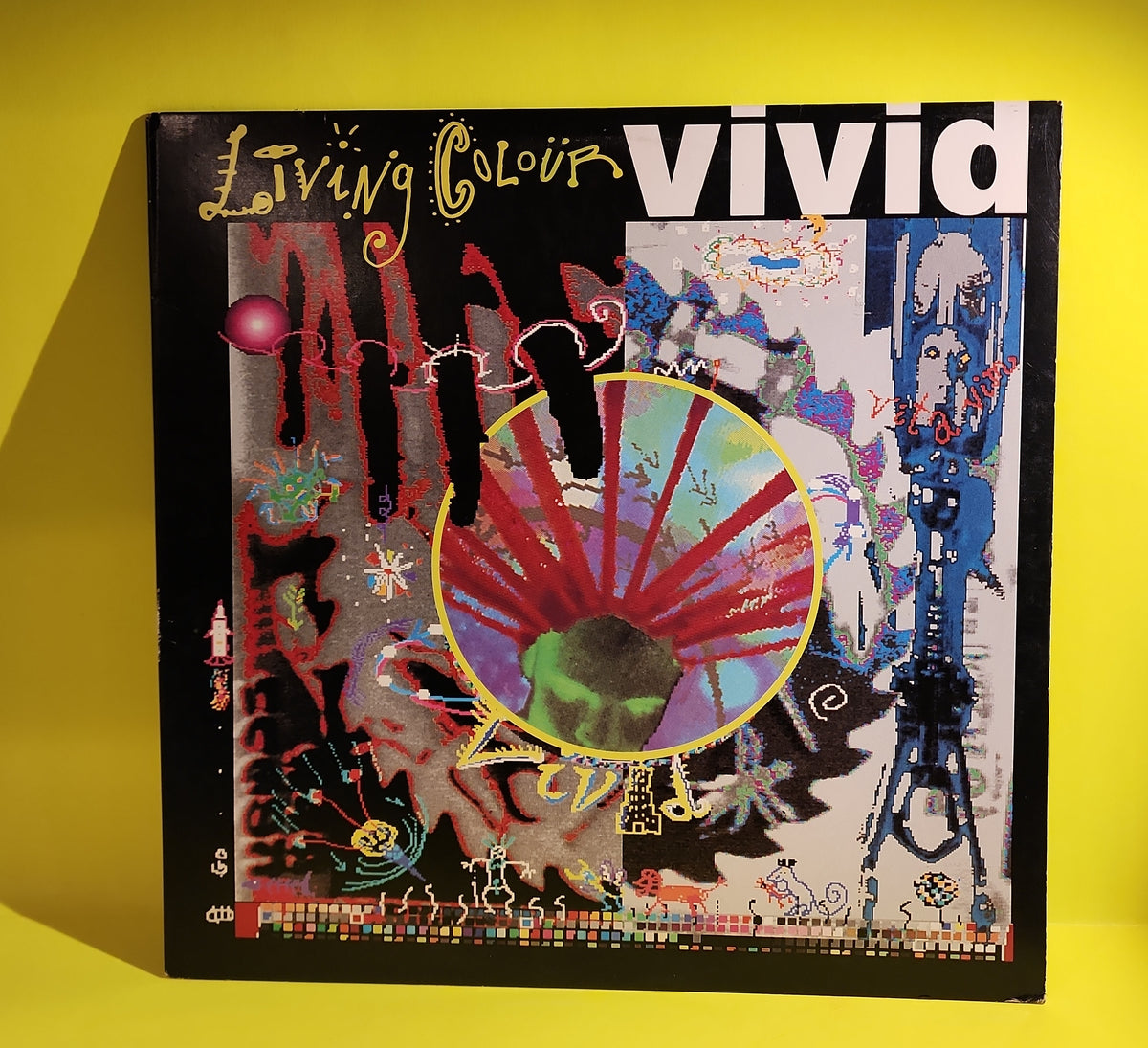 Living Colour - Vivid (w. Flexi Disc) - 1988 - FE 44099 Used - VG++ - Vinyl Living Colour - Vivid (w. Flexi Disc) - 1988 - FE 44099 Used - VG++ - Vinyl