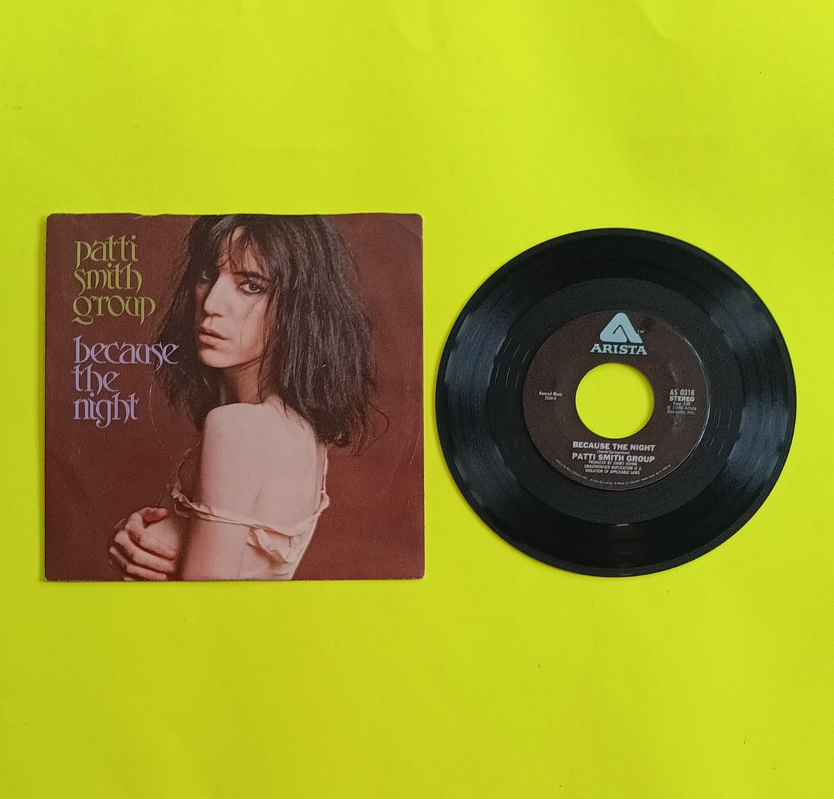 Patti Smith Group - Because the Night /God Speed - 1978 - AS0318 Used - VG++ - Vinyl Patti Smith Group - Because the Night /God Speed - 1978 - AS0318 Used - VG++ - Vinyl