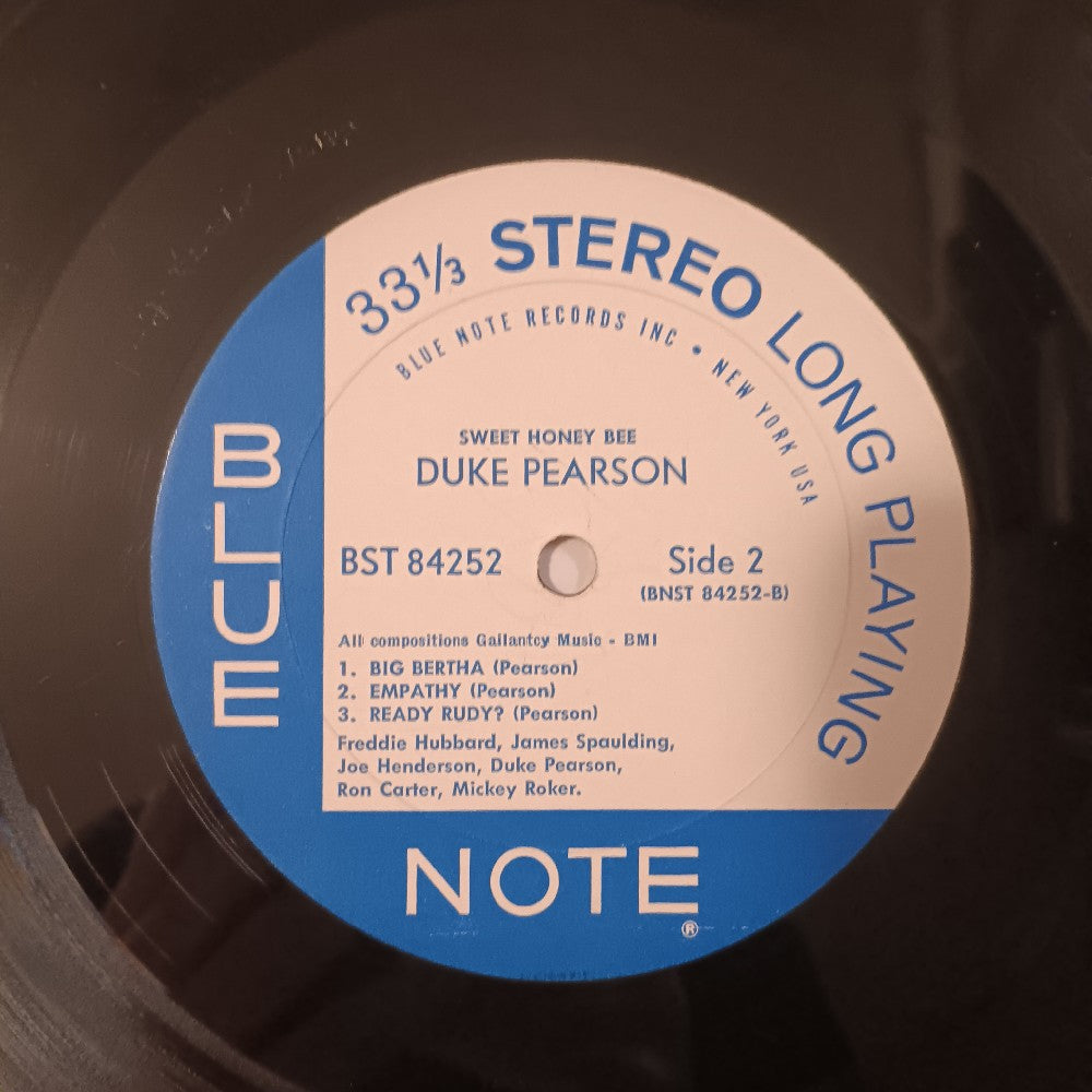 Duke Pearson - Sweet Honey Bee / OG Stereo NY Van Gelder - 1967 - BST 84252 - Used - VG+ - Vinyl Duke Pearson - Sweet Honey Bee / OG Stereo NY Van Gelder - 1967 - BST 84252 - Used - VG+ - Vinyl