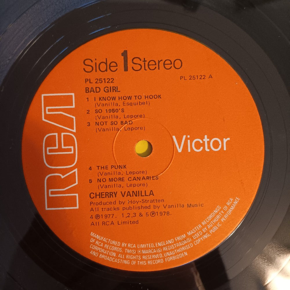 Cherry Vanilla - Bad Girl / Autographed - 1978 - PL 25122 - Used - VG++ - Vinyl Cherry Vanilla - Bad Girl / Autographed - 1978 - PL 25122 - Used - VG++ - Vinyl
