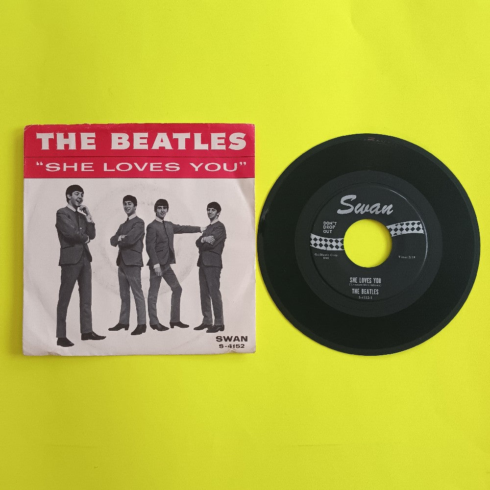The Beatles - She Loves You / I'll Get You 7