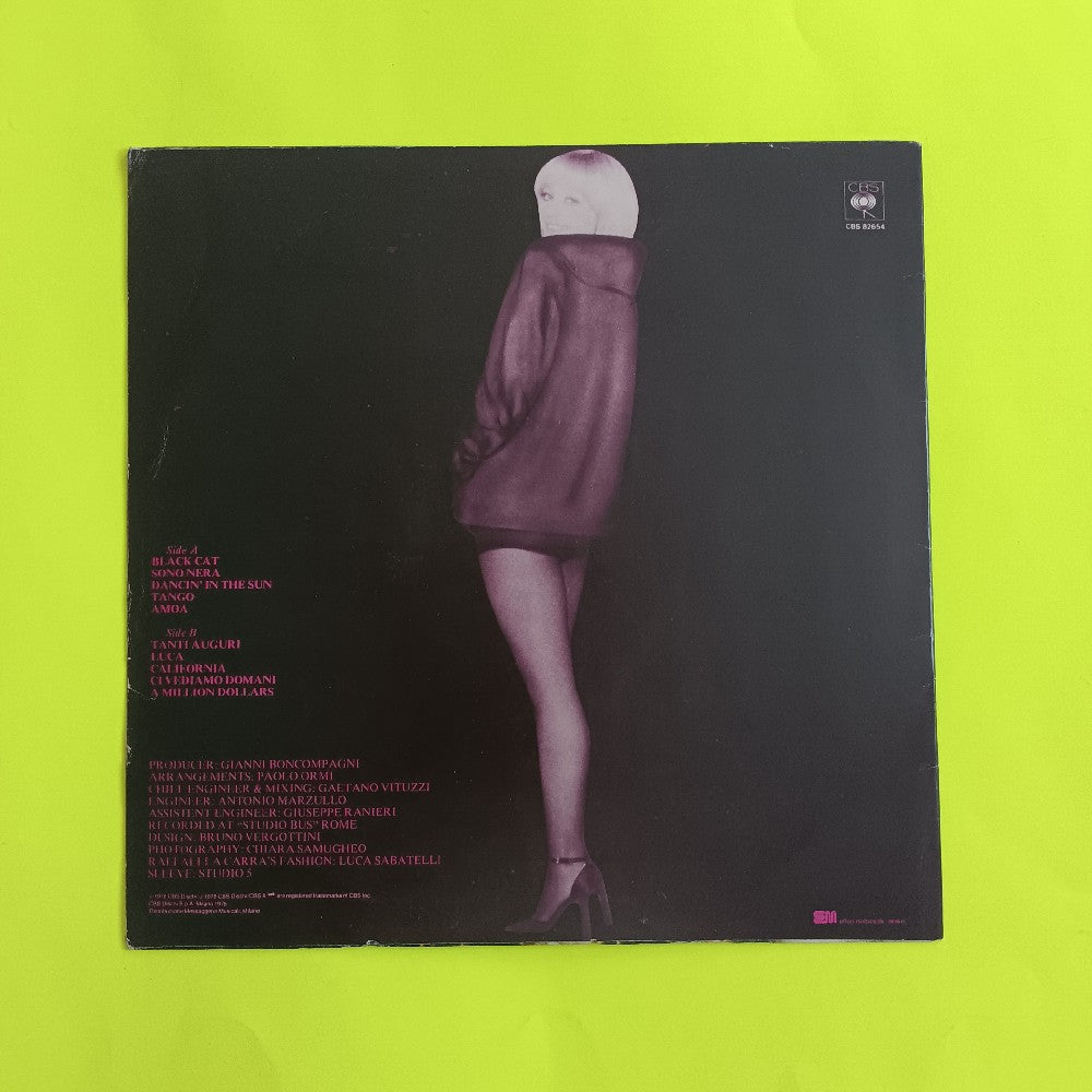 Raffaella Carra - Raffaella Self Titled TURKEY - 1978 - CBS 82654 - Used - VG - Vinyl Raffaella Carra - Raffaella Self Titled TURKEY - 1978 - CBS 82654 - Used - VG - Vinyl